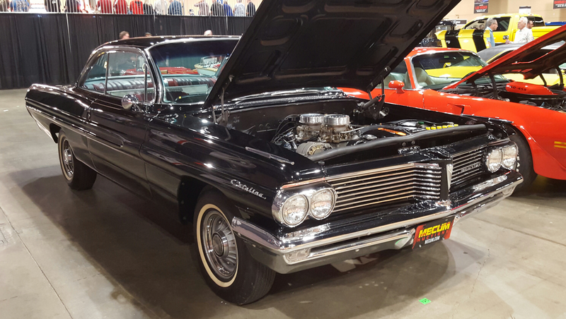 1962 Catalina bubble top - aluminum block dual quad motor. Much louder than the Galaxie above.